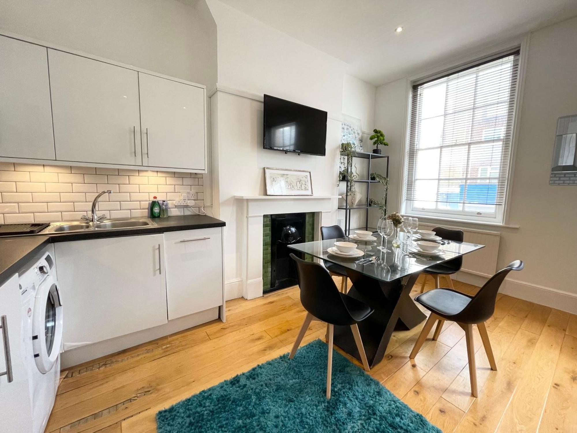 Victoria Maisonette Apartment London Exterior photo