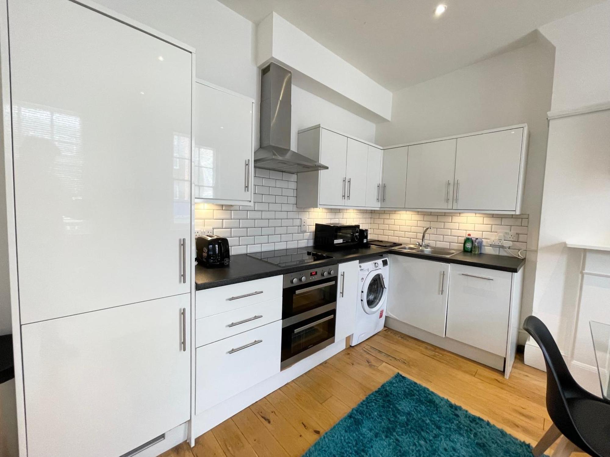 Victoria Maisonette Apartment London Exterior photo